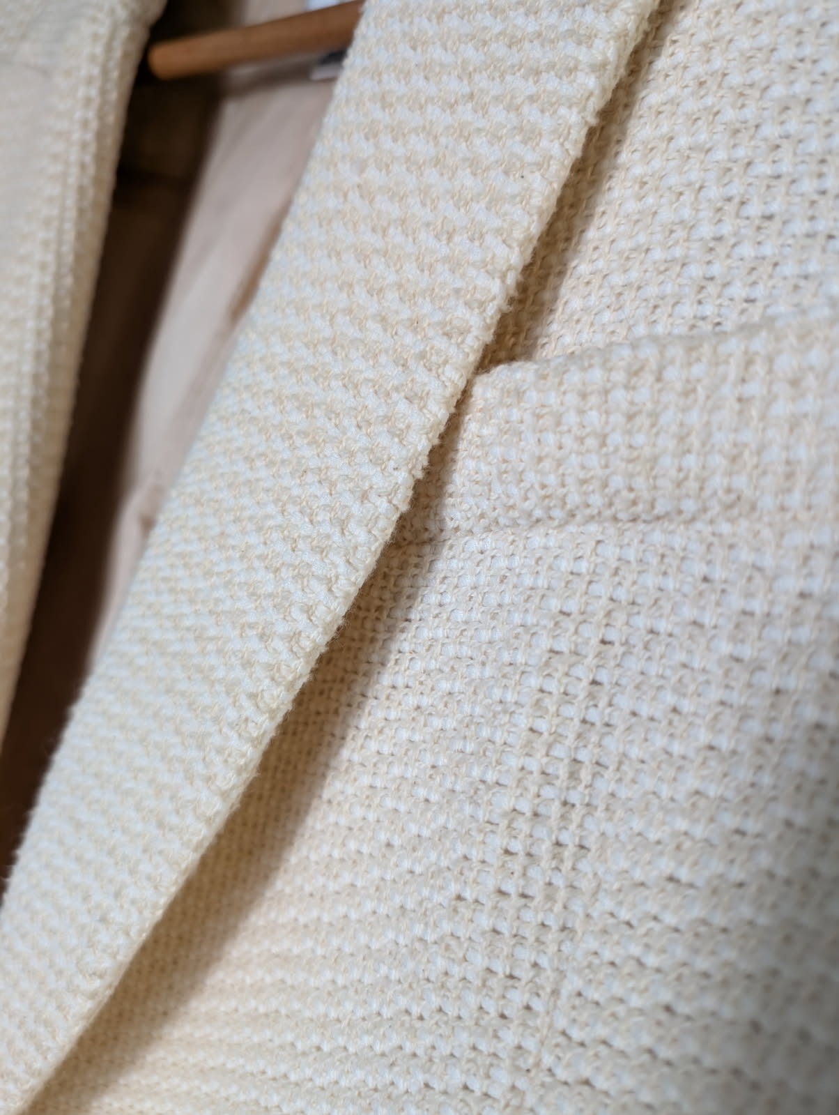 Rebecca Vallance Cream Bouclé Double Breasted Blazer - Size AU 8 - Image 3