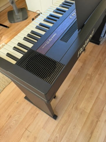 Roland ep-77 Digital Piano with Stand and Bench - Image 2