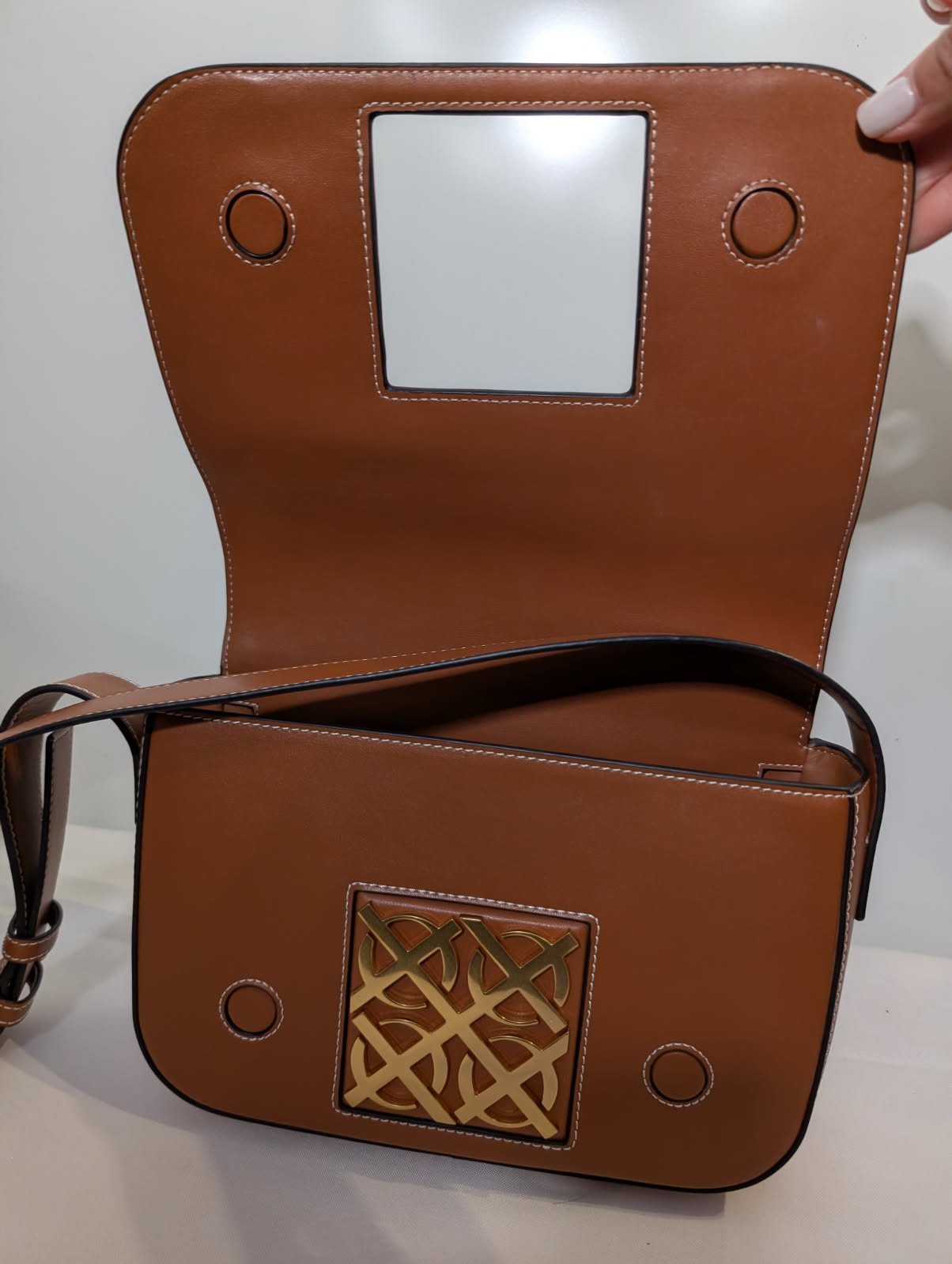 Oroton Leather Shoulder Bag - Tan with Gold Tone Hardware - Image 3
