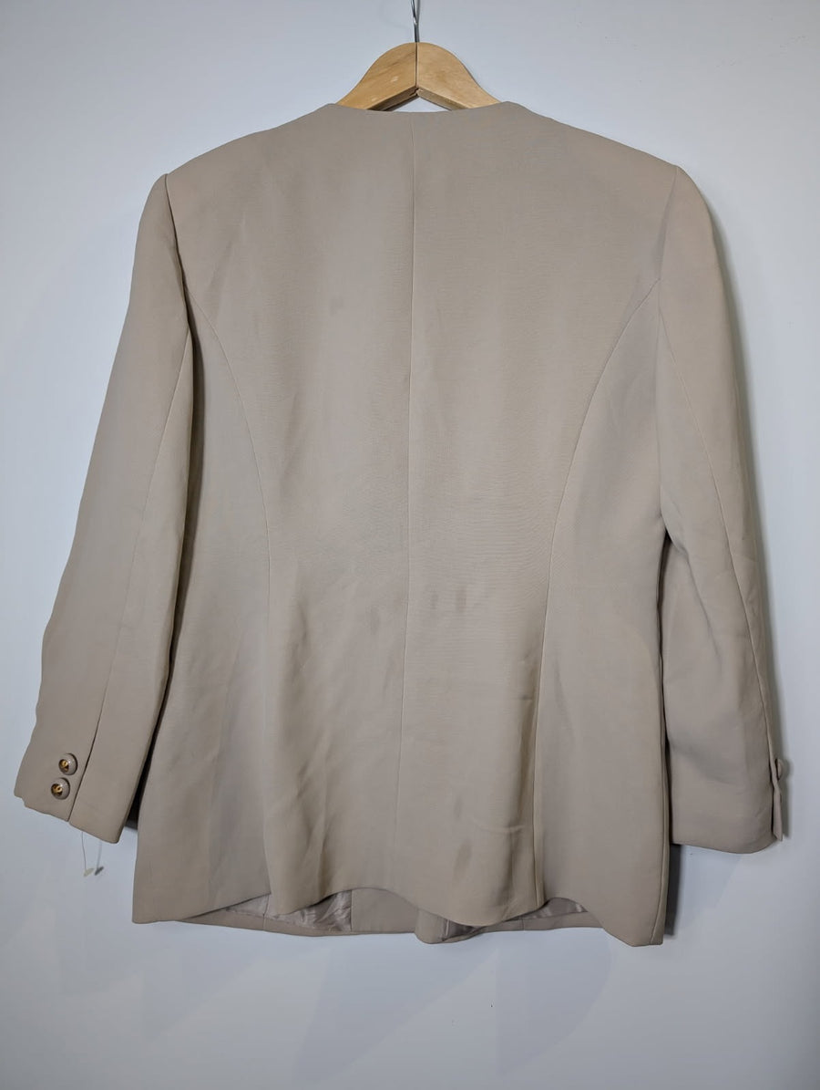 Loverich Vintage Collarless Blazer Jacket Beige Gold Button Detail - Image 3