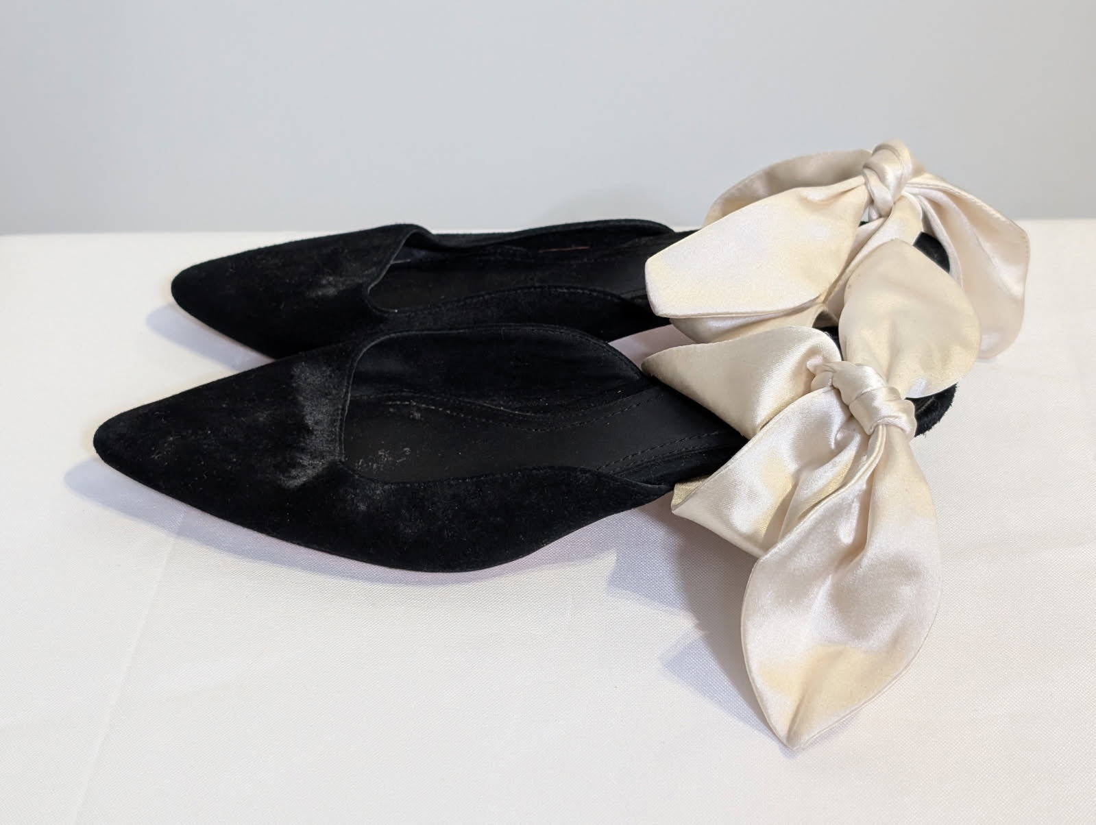 The Row Suede Ballet Flats with Satin Bow Black EU 36 - Image 2