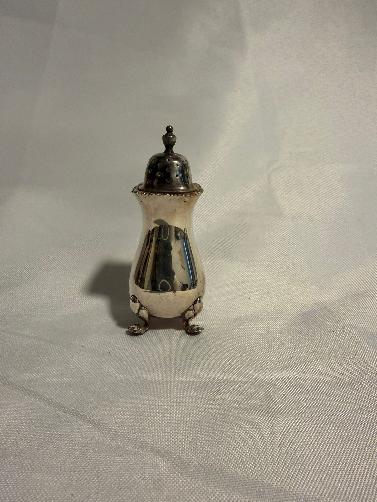 Kingsway Plate Silver Plated Footed Shaker Vintage - Image 2