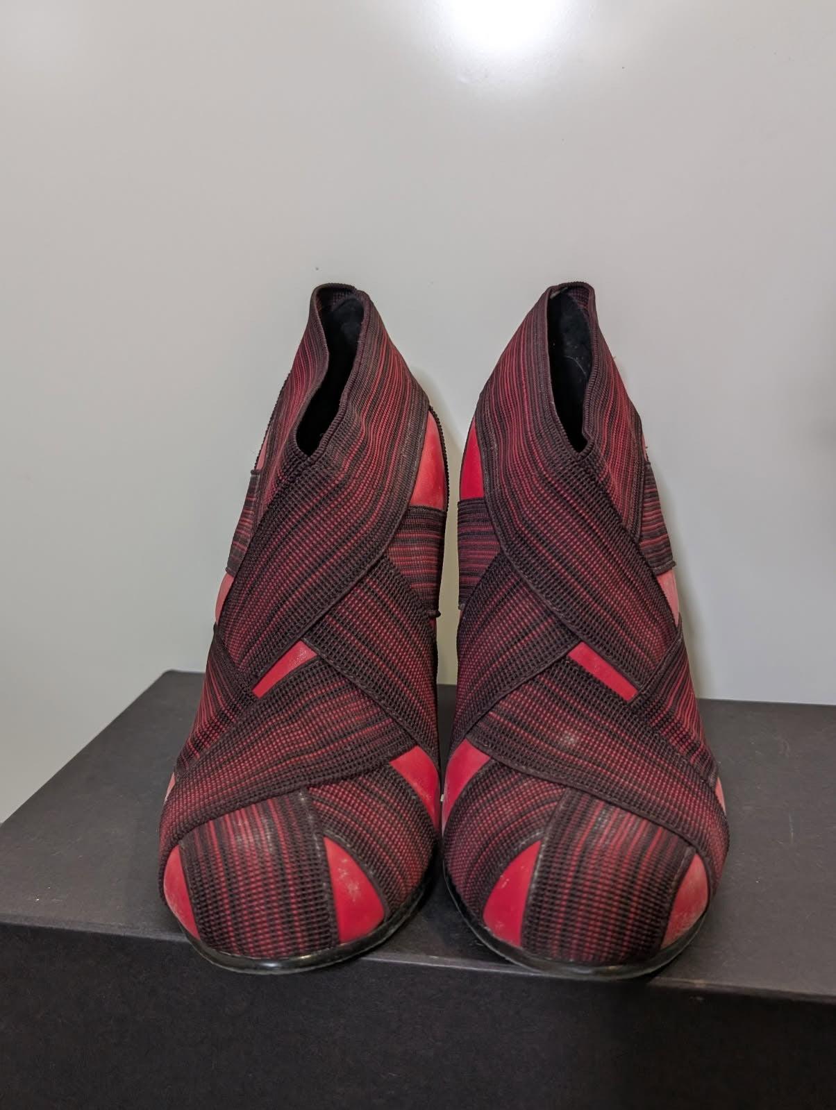 United Nude Eamz Elastic Heels - Red and Black - Image 2