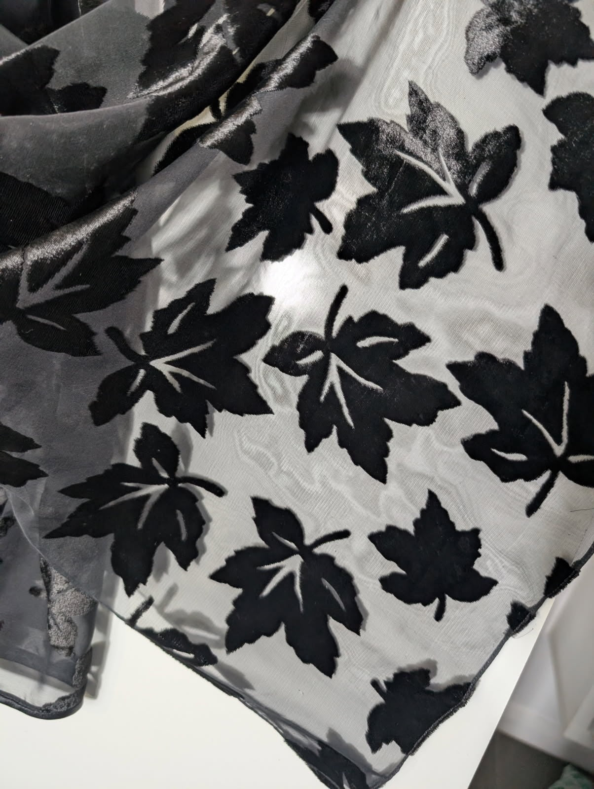 Anthea Crawford Sheath Dress - Black Velvet Leaf Overlay Size 16 - Image 3