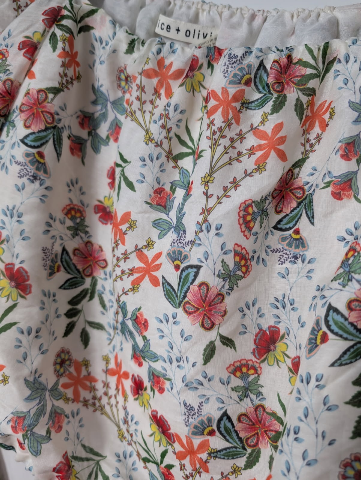 Alice + Olivia Floral Puff Sleeve Crop Top Size M - Image 2