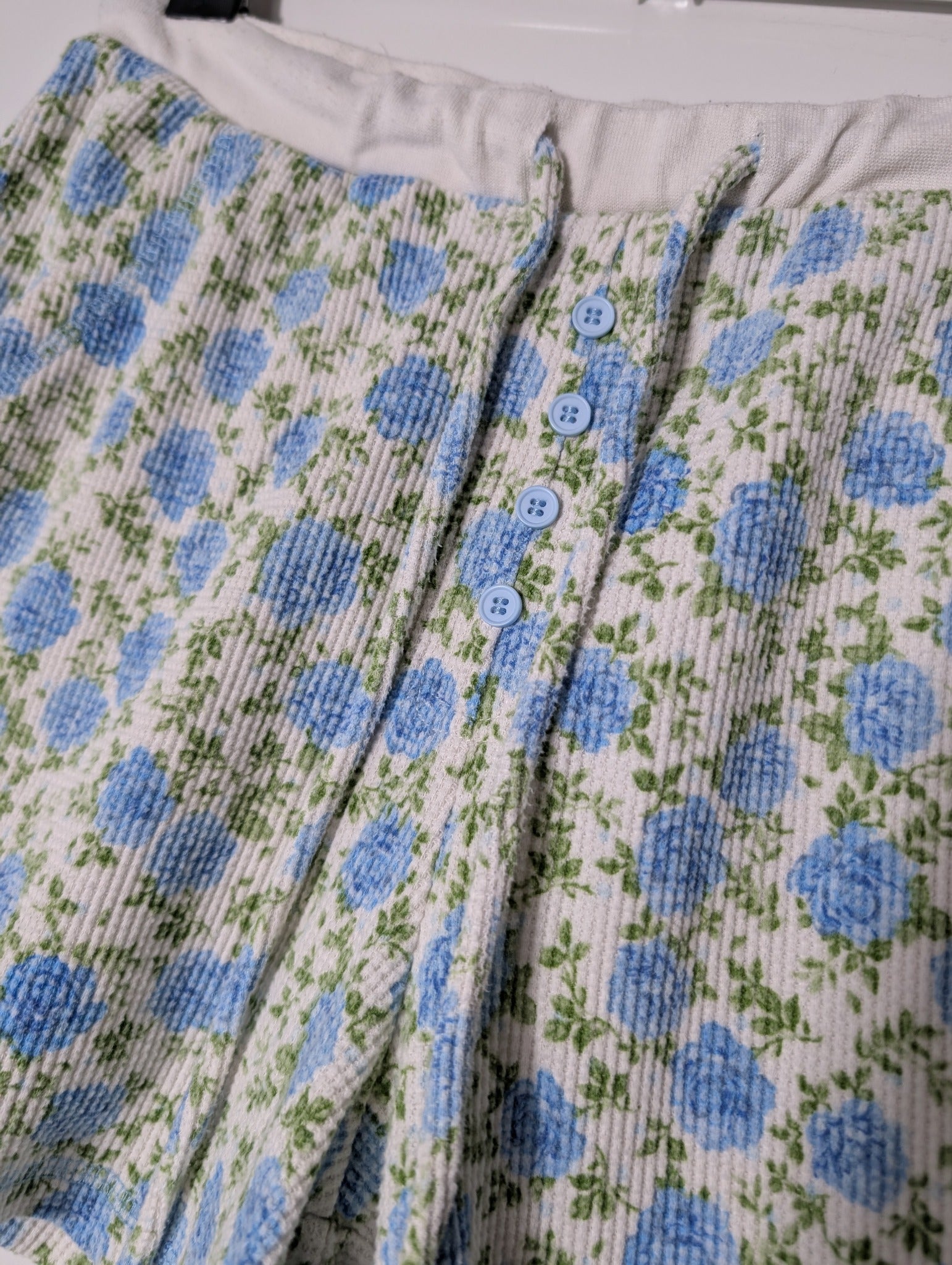 Peter Alexander Women's Floral Waffle Knit Pajama Set Blue XS - Image 3