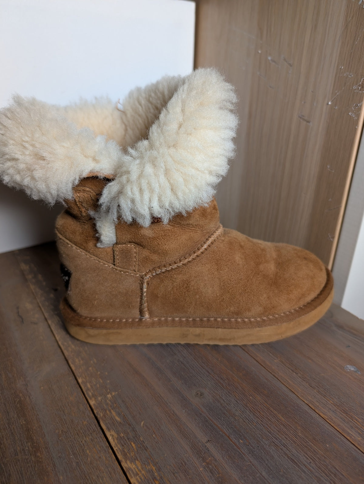 TASMANUGG Classic Mini Sheepskin Boots Chestnut - Image 4