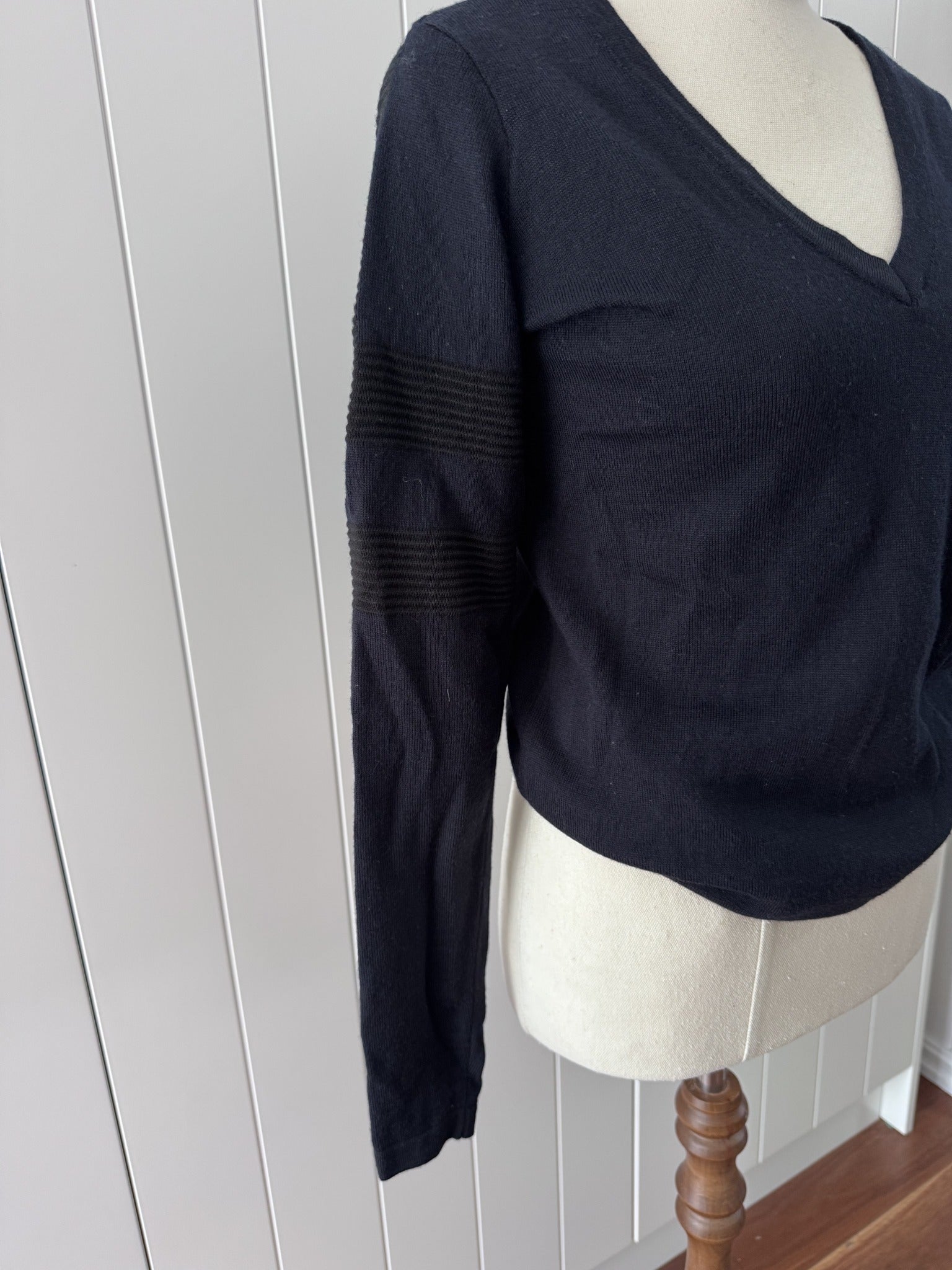 Fusalp Women's Black V-Neck Sweater - Ribbed Sleeve Detail - Image 18