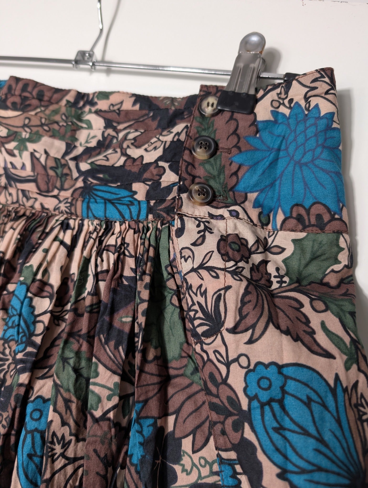 Scanlan Theodore Floral Pleated Midi Skirt Multicolour - Image 3
