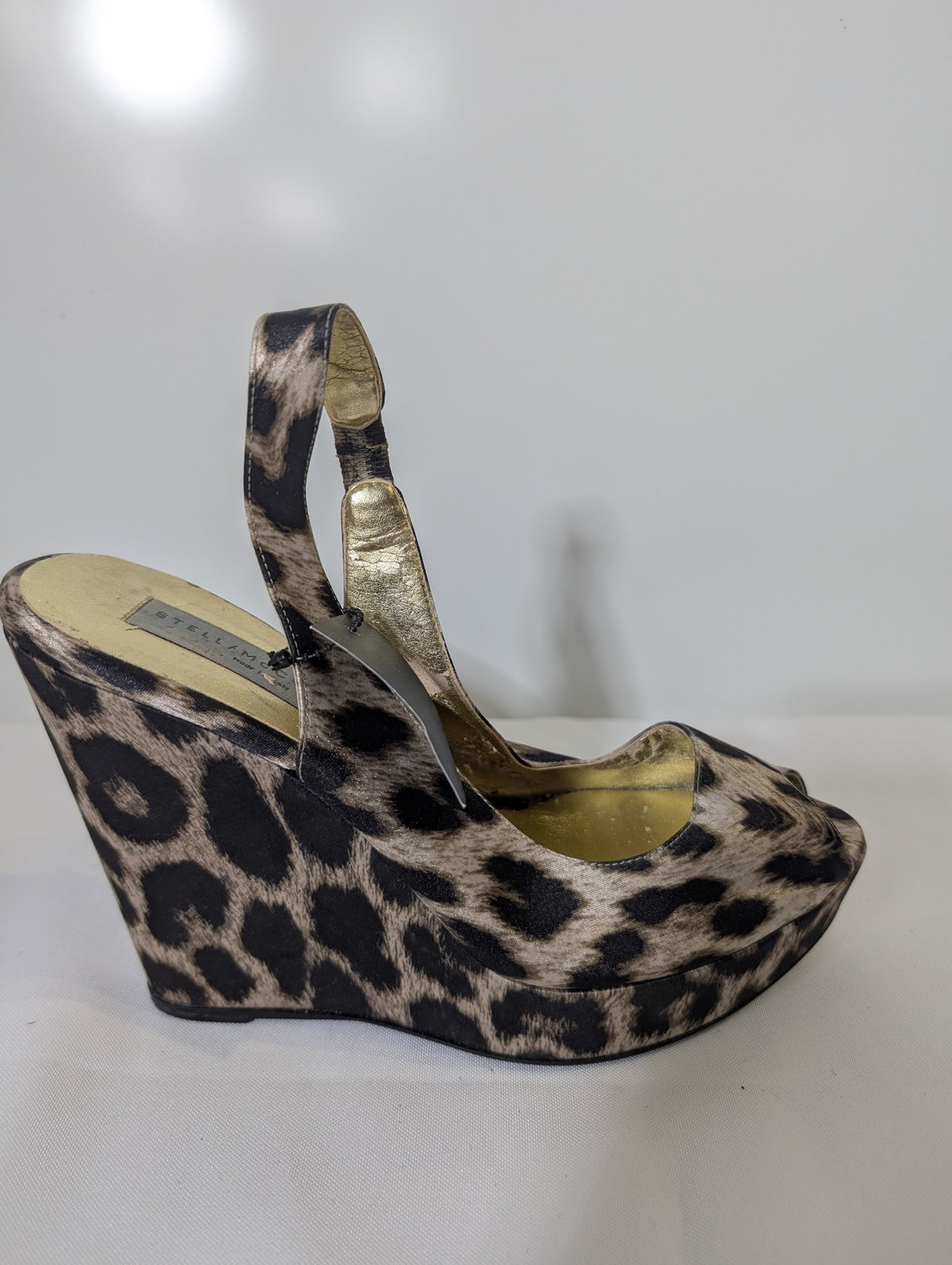 Stella McCartney Leopard Print Satin Peep Toe Wedge Slingback Sandals Size 38 - Image 4