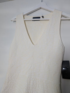 Line Textured V-Neck Fit and Flare Dress White Size M - Image 2
