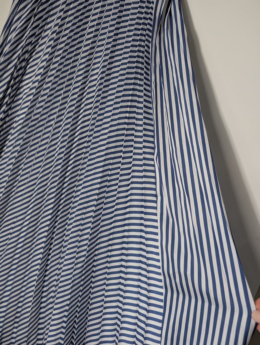 Daniela Drei Pleated Midi Skirt Blue and White Striped IT 44 - Image 3