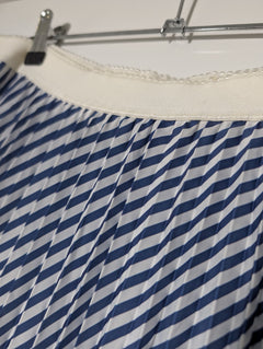 Daniela Drei Pleated Midi Skirt Blue and White Striped IT 44 - Image 4