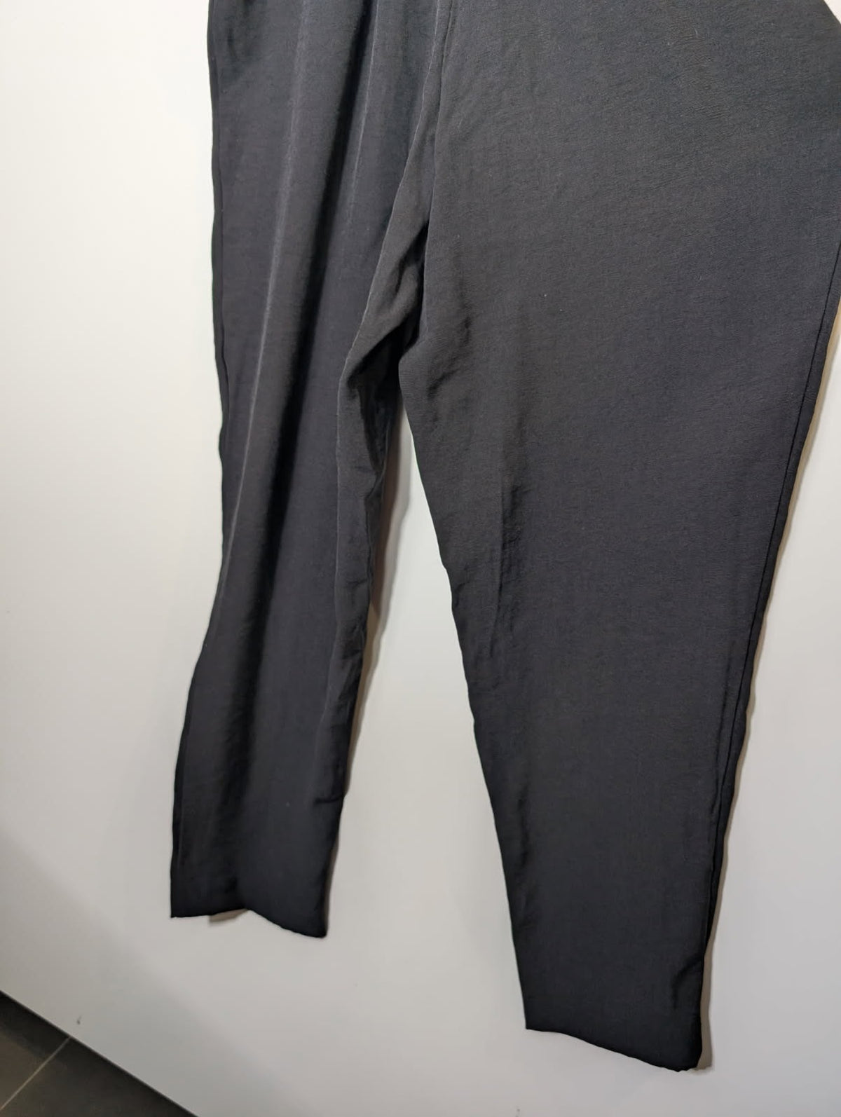 River Island Black Spaghetti Strap V-Neck Jumpsuit Women's Size 10 - Image 4