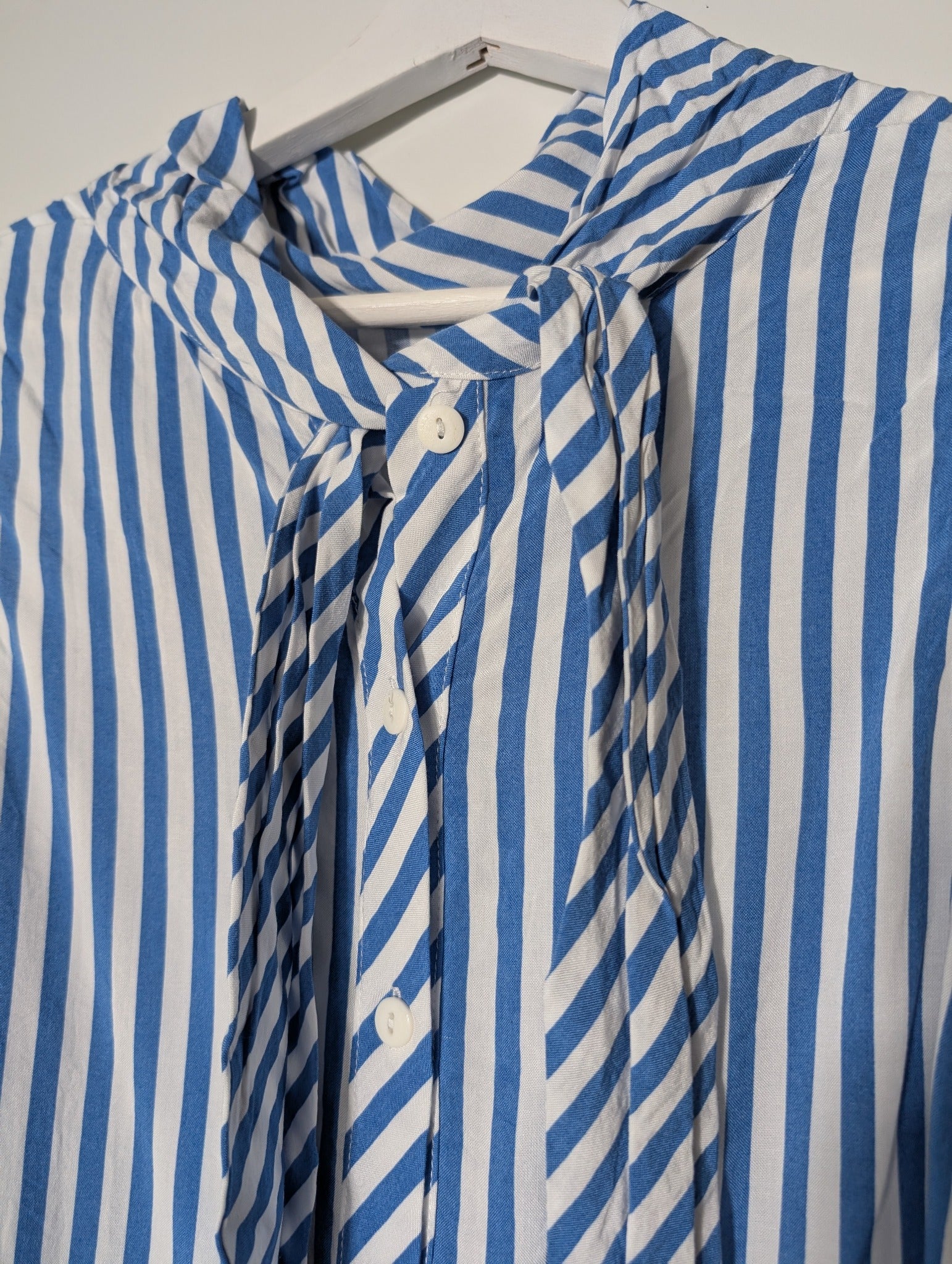 Twinset Sleeveless Mock Neck Top Blue and White Stripe Size S - Image 2