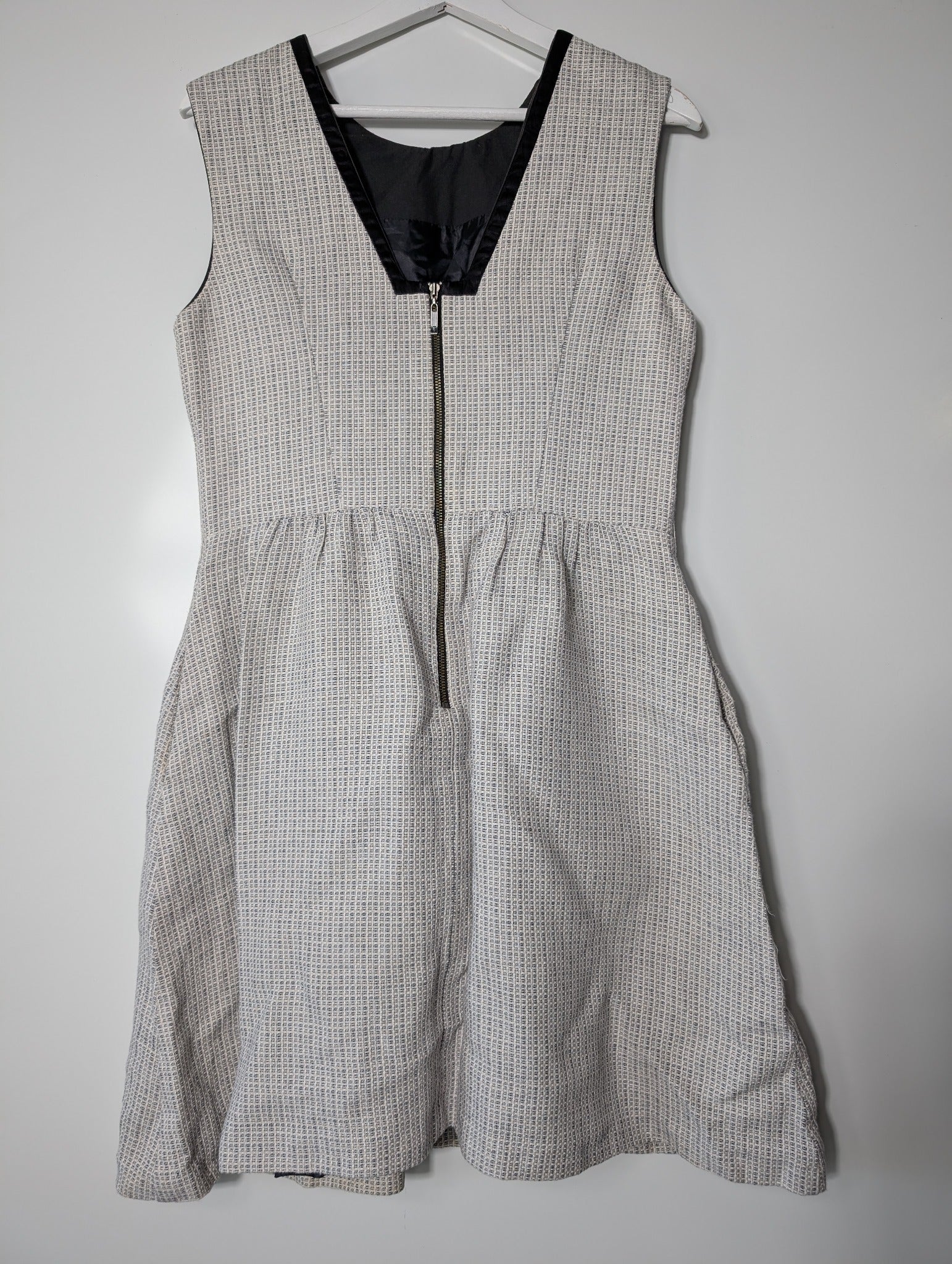 Cue Sleeveless Textured Fit and Flare Dress Grey Women's AU 12 - Image 3