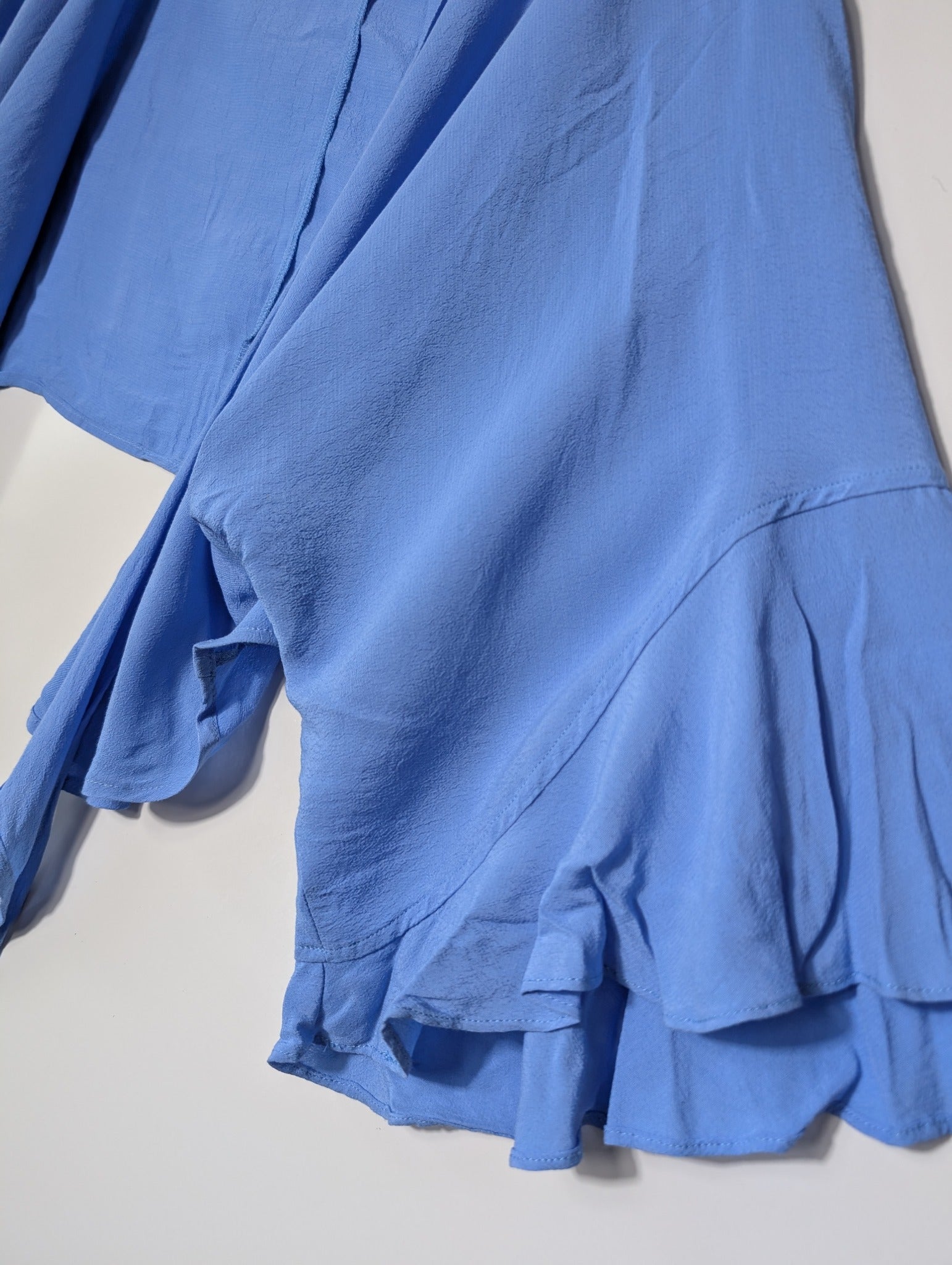 Sheike Bell Sleeve Tie Front Bolero Shrug Blue Size 8 - Image 2