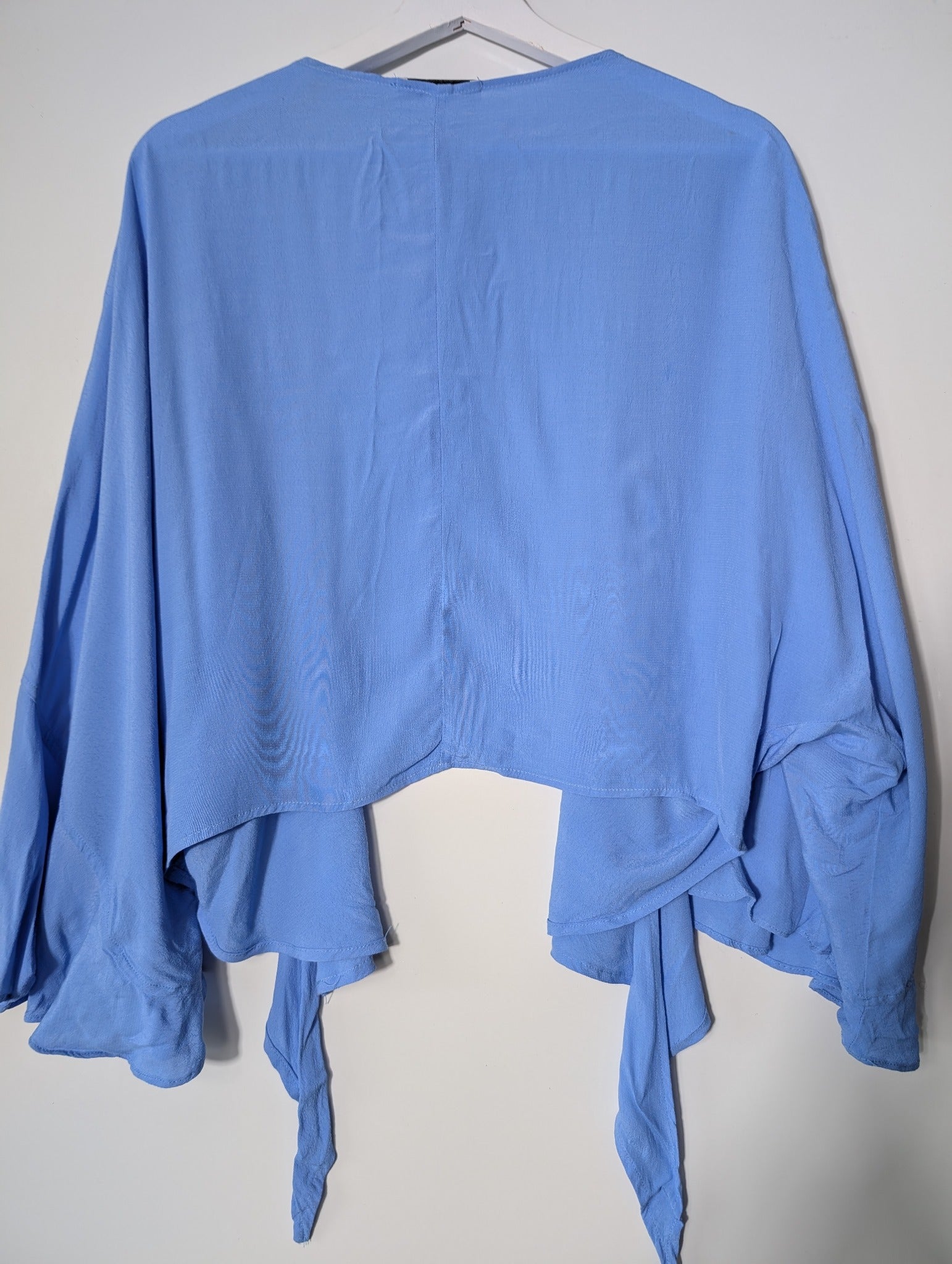 Sheike Bell Sleeve Tie Front Bolero Shrug Blue Size 8 - Image 5