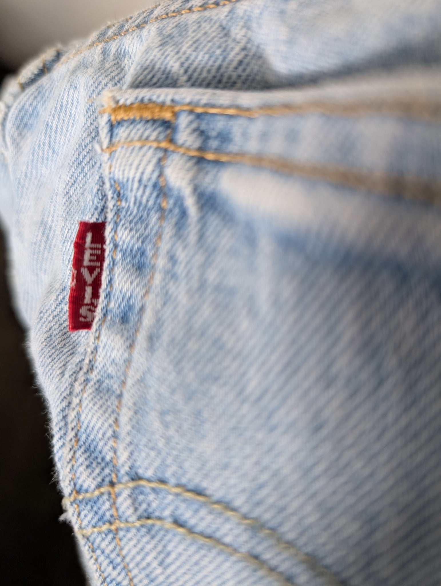 Levi's 501 Original Fit Distressed Light Wash Jeans Size S - Image 5