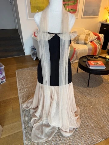 Tojhà Women's Black Evening Dress - Image 2