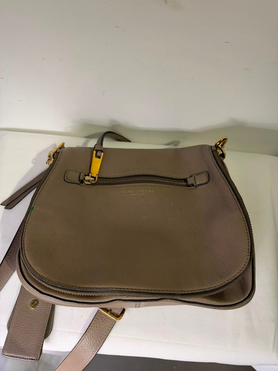 Marc Jacobs Recruit Nomad Crossbody Bag Taupe Leather - Image 3