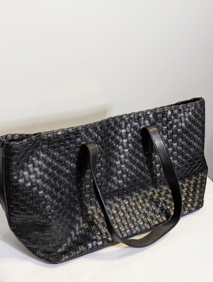 Mi Sa Ko Woven Tote Bag Black - Image 3