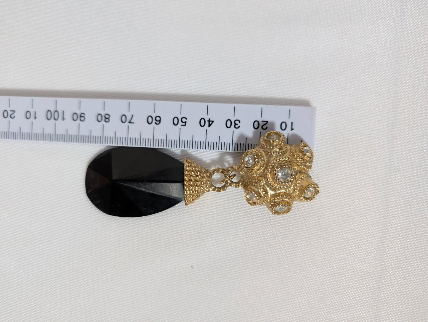 Vintage Gold Tone Textured Rhinestone and Black Teardrop Clip-on Earrings - Image 3
