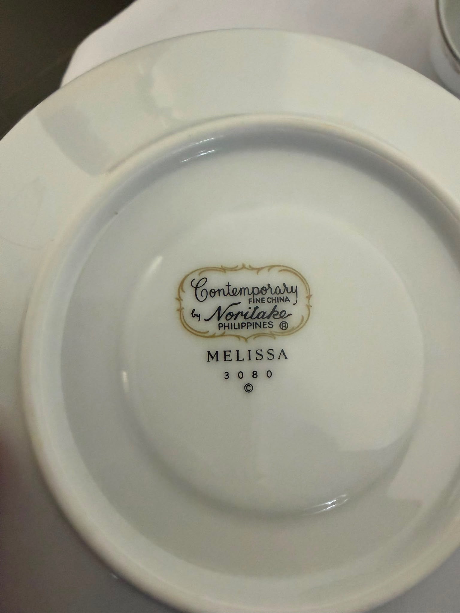 Noritake Melissa 3080 Fine China Tea Set 8 Place Settings Plus Extras - Image 3