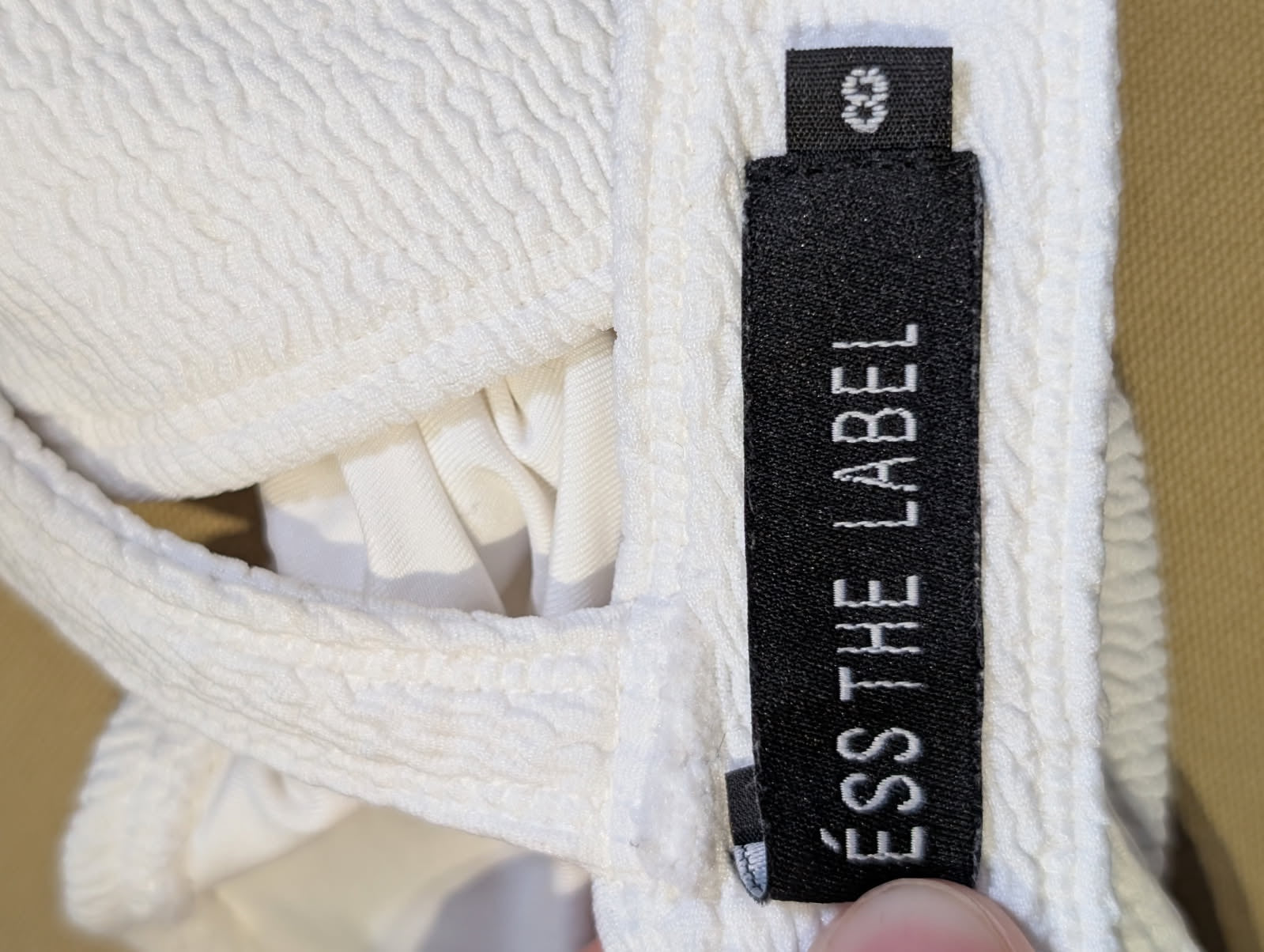 Éss The Label Tie Front Bikini Top White Size 8 - Image 3
