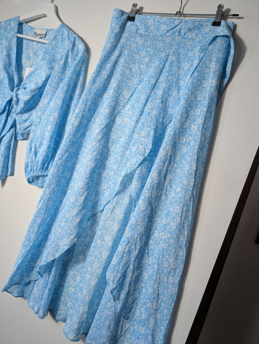 Ganni Floral Tie-Front Top and Wrap Skirt Set EU 36 - Image 3