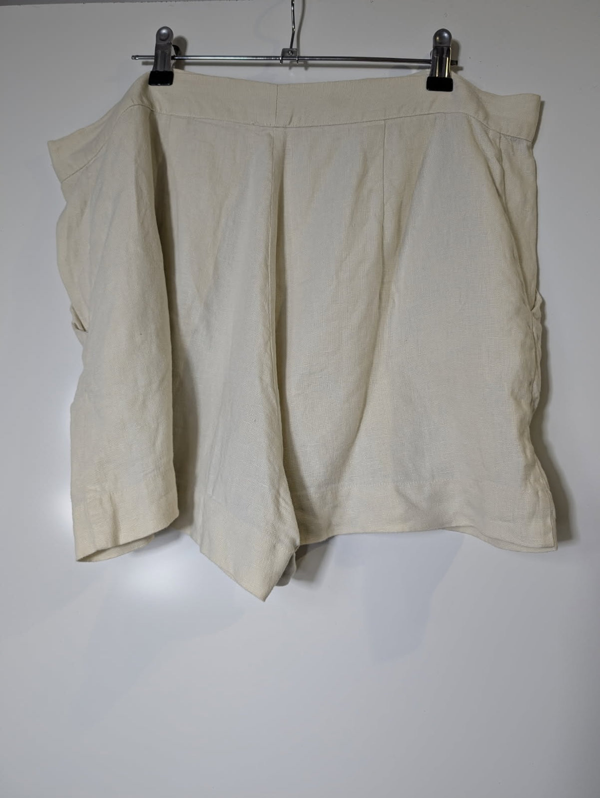 Posse High-Waisted Linen Shorts Cream Size M - Image 4