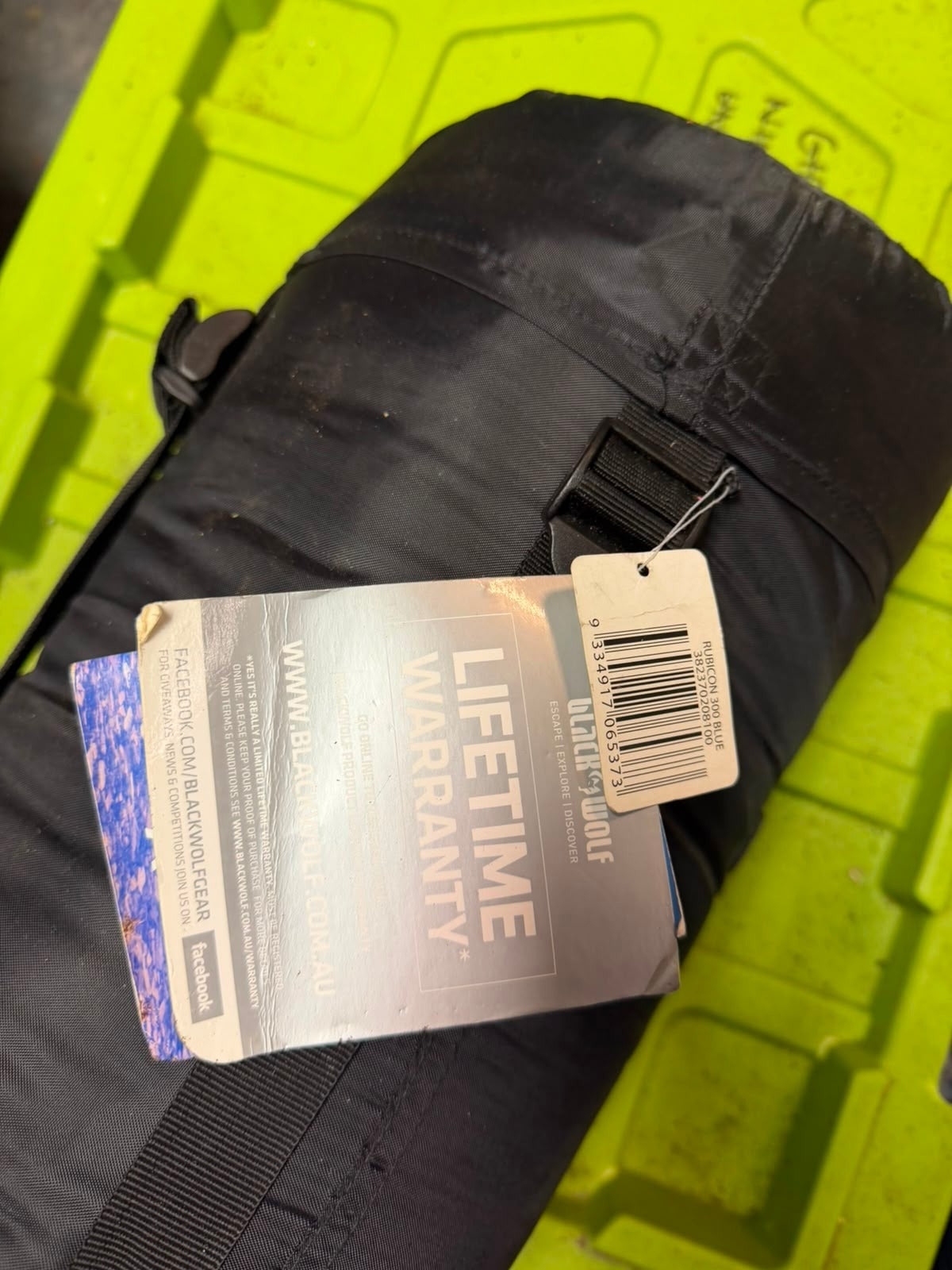 Black Wolf Rubicon 300 Sleeping Bag -5°C Black and Blue - Image 3