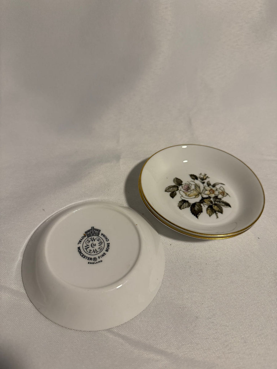 Royal Worcester Fine Bone China Floral Set 5-Piece - Image 3
