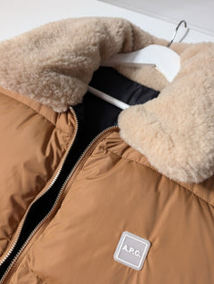 A.P.C. Reversible Puffer Vest with Shearling Collar Beige/Black XL - Image 3