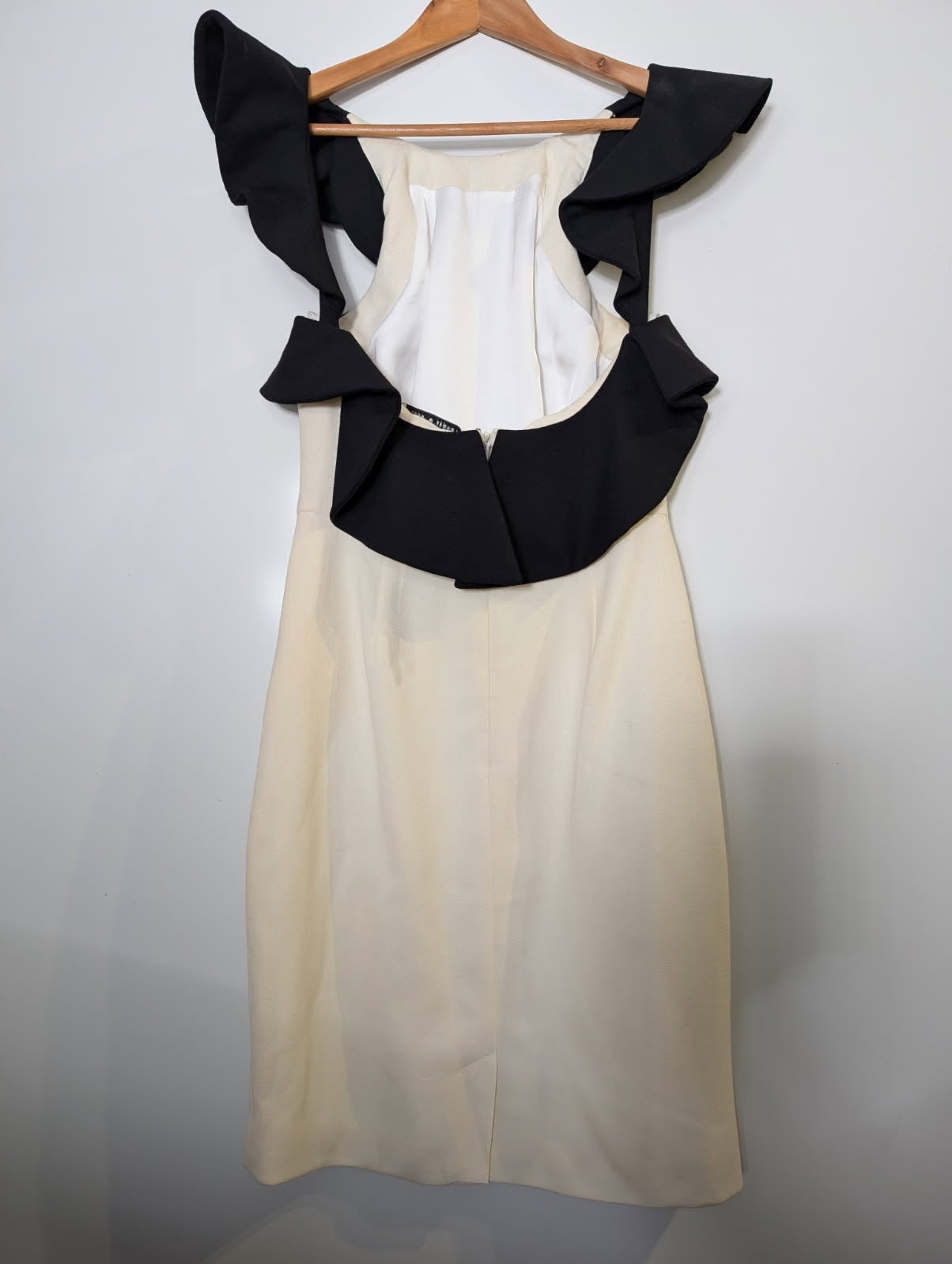 Rachel Gilbert Ruffle Sheath Dress - Cream & Black Size 2 - Image 4