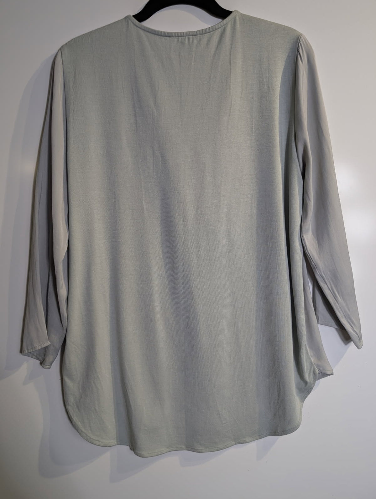 Witchery Women's V-Neck Long Sleeve Satin Blouse Sage Green XS - Image 3