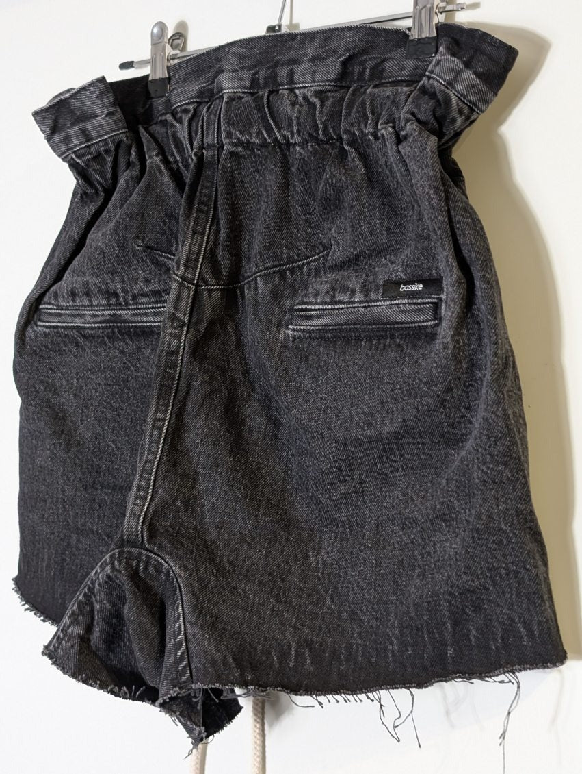 Bassike Paperbag Waist Denim Shorts Black Raw Hem - Image 6