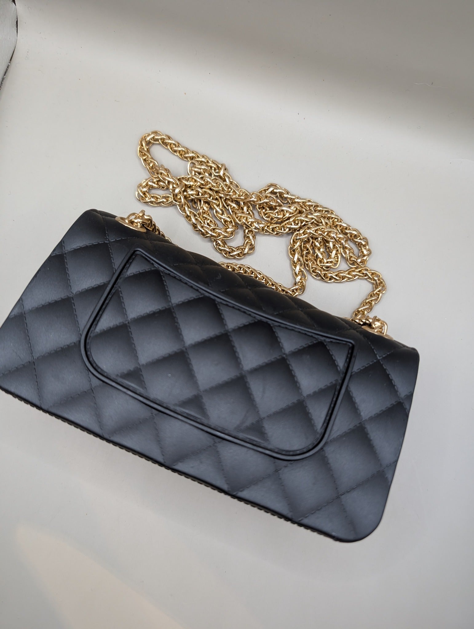 Unbranded Quilted Silicone Crossbody Bag Black Small - Image 5