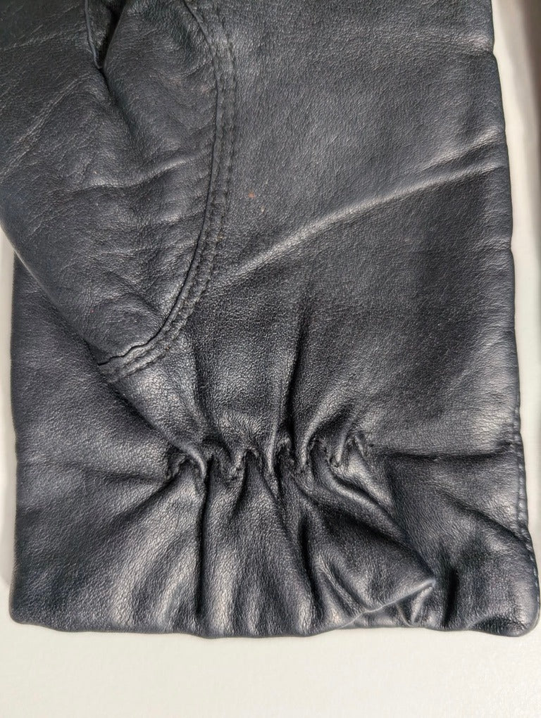 Classic Leather Gloves - Women's Winter Accessories in Black - Image 4