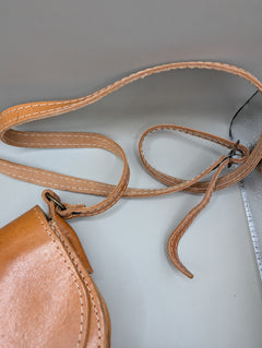 Vintage Style Leather Saddle Crossbody Bag Tan - Image 3