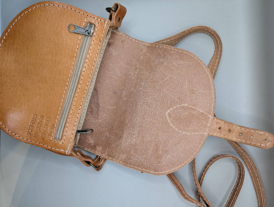 Vintage Style Leather Saddle Crossbody Bag Tan - Image 6