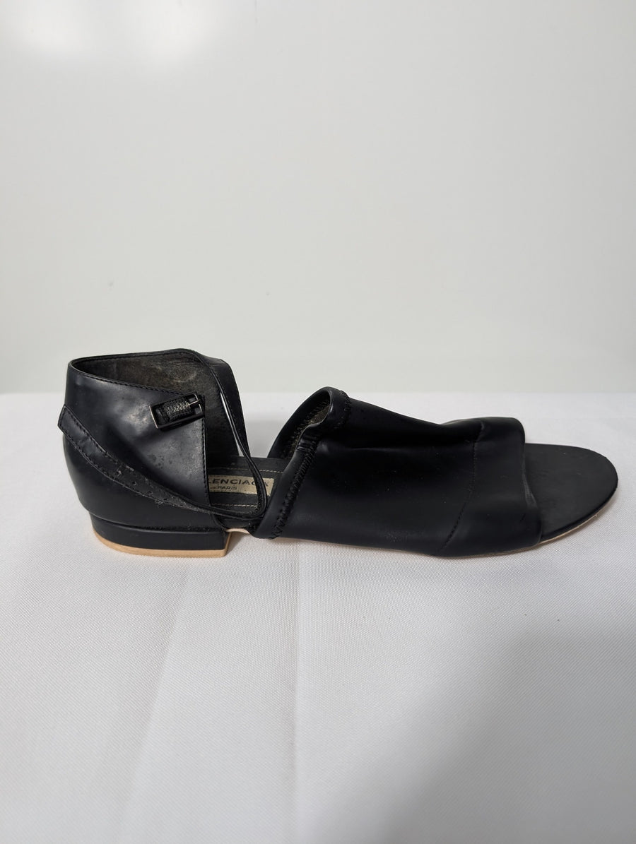 Balenciaga Black Leather Ankle Strap Flat Sandals EU 38 - Image 3