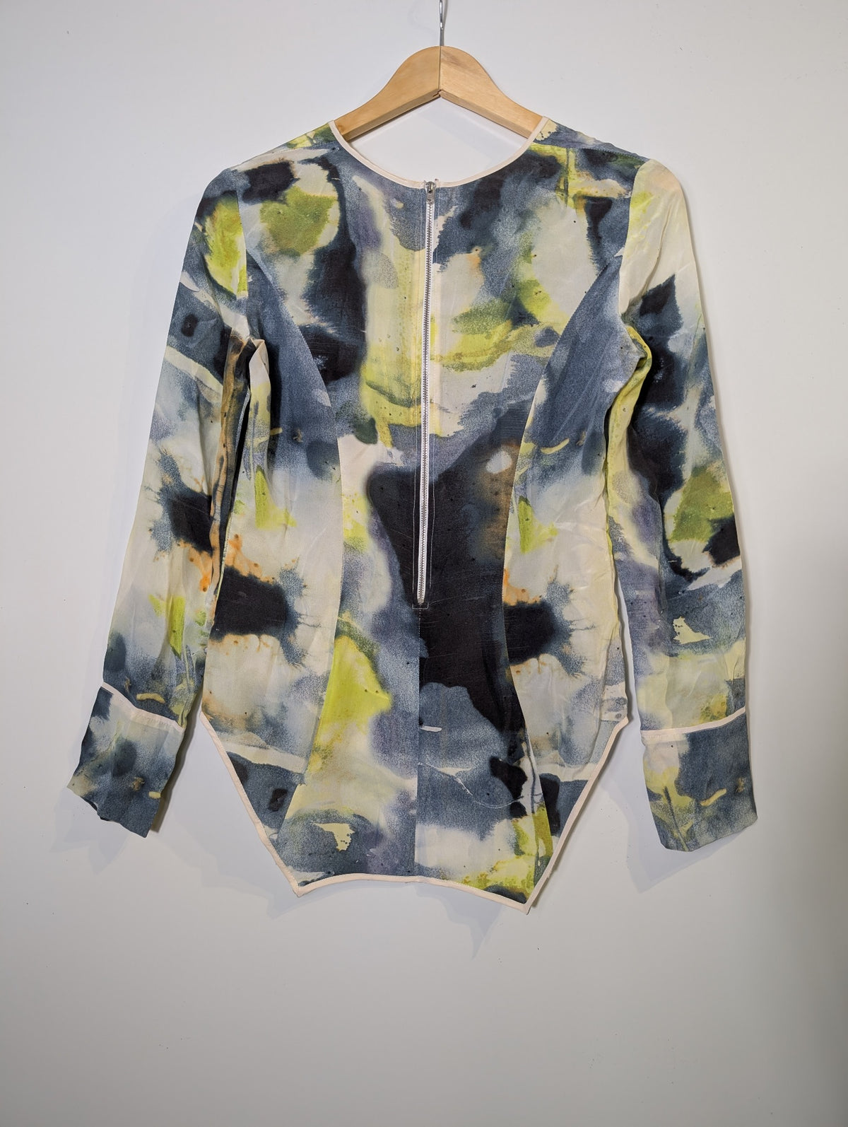 Rachel Gilbert Abstract Print Silk Long Sleeve Bodysuit Size 1 - Image 2