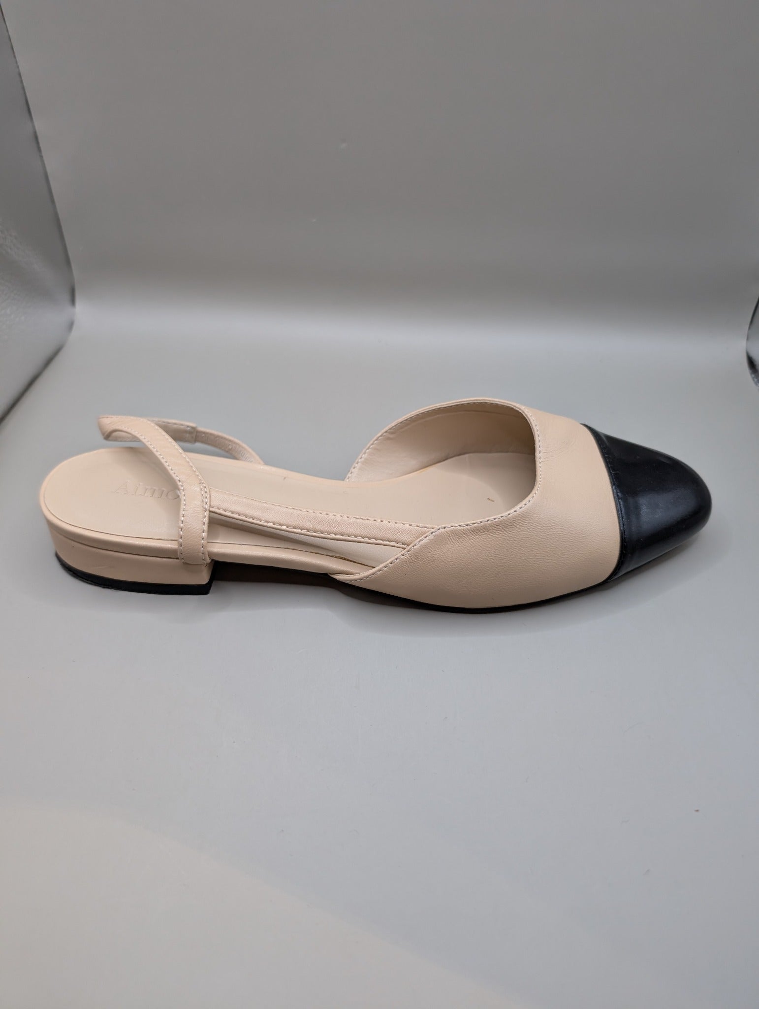 Ross & Here Cap-Toe Slingback Flats Beige and Black Size 9 - Image 2