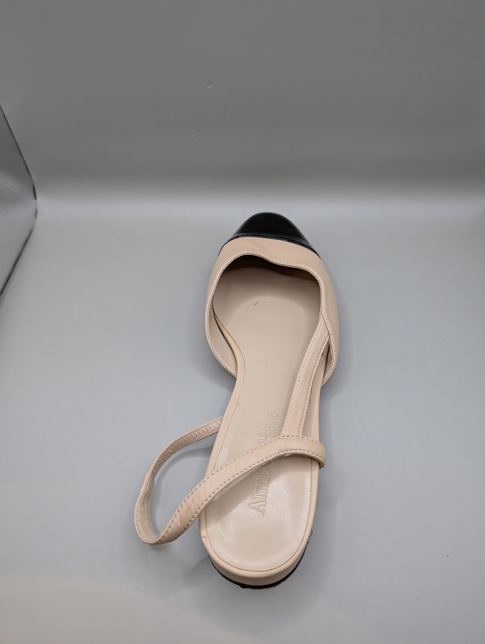 Ross & Here Cap-Toe Slingback Flats Beige and Black Size 9 - Image 3