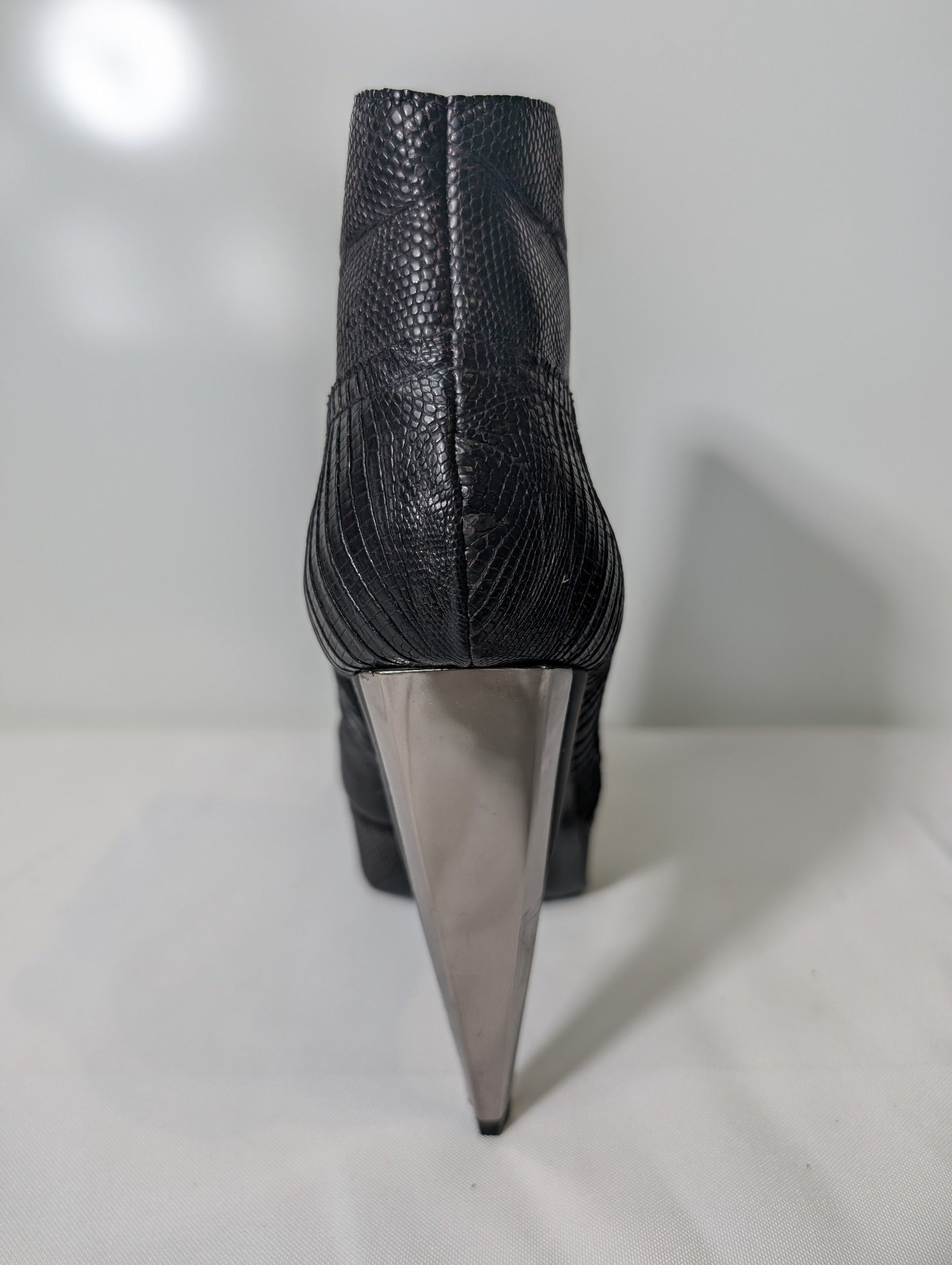 Lanvin Lizard-Embossed Leather Metal-Toe Ankle Boots Black Size 38 - Image 3