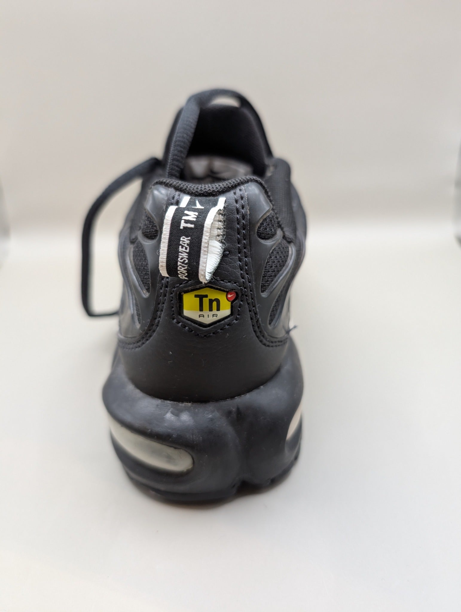 Nike Air Max Plus Youth Sneakers Black White US 5Y - Image 3