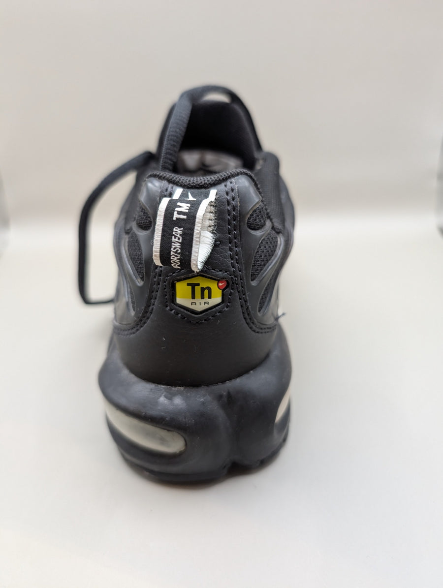 Nike Air Max Plus Youth Sneakers Black White US 5Y - Image 3