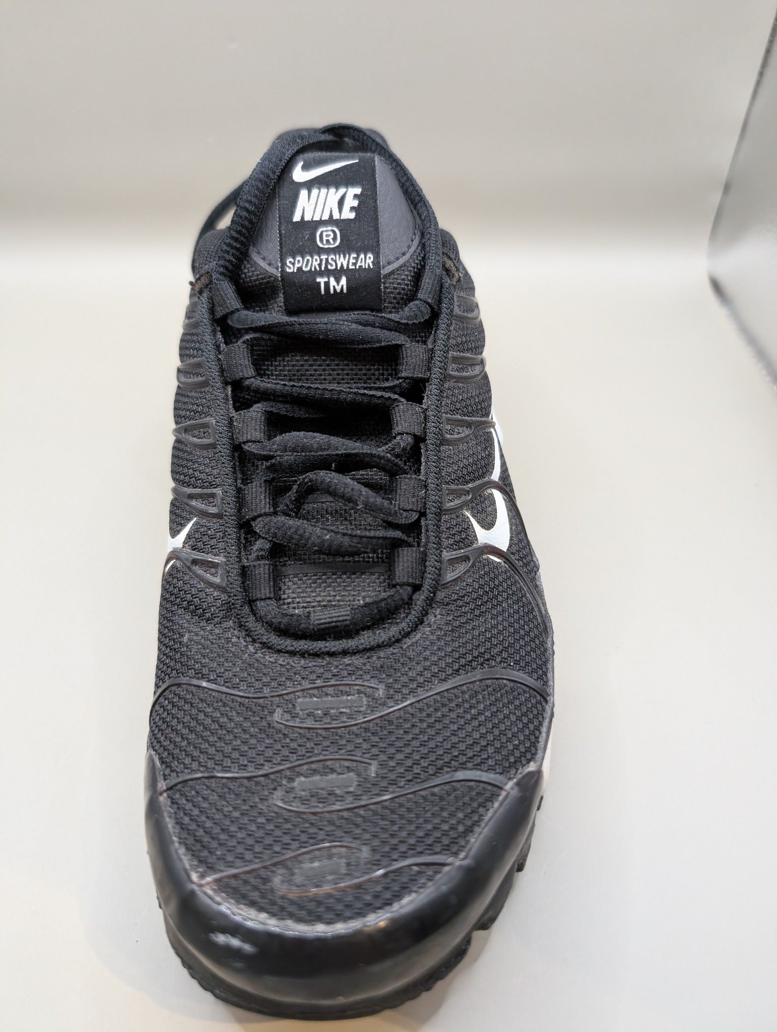 Nike Air Max Plus Youth Sneakers Black White US 5Y - Image 5