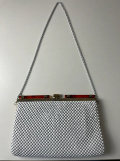 White Metal Mesh Evening Handbag with Gold-Tone Frame - Image 3